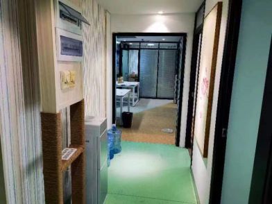 中山公园地铁口武广245平电梯间优质写字楼 房东直租