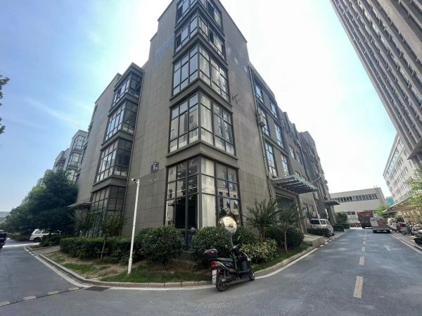 房东直租北城新区框架厂房仓库，独门独院低价招租