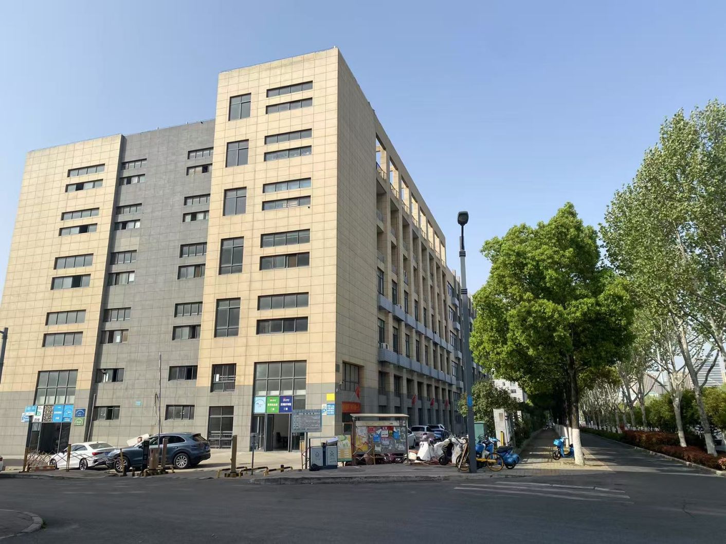 房东直租经开区莲花路标准框架厂房配套齐全