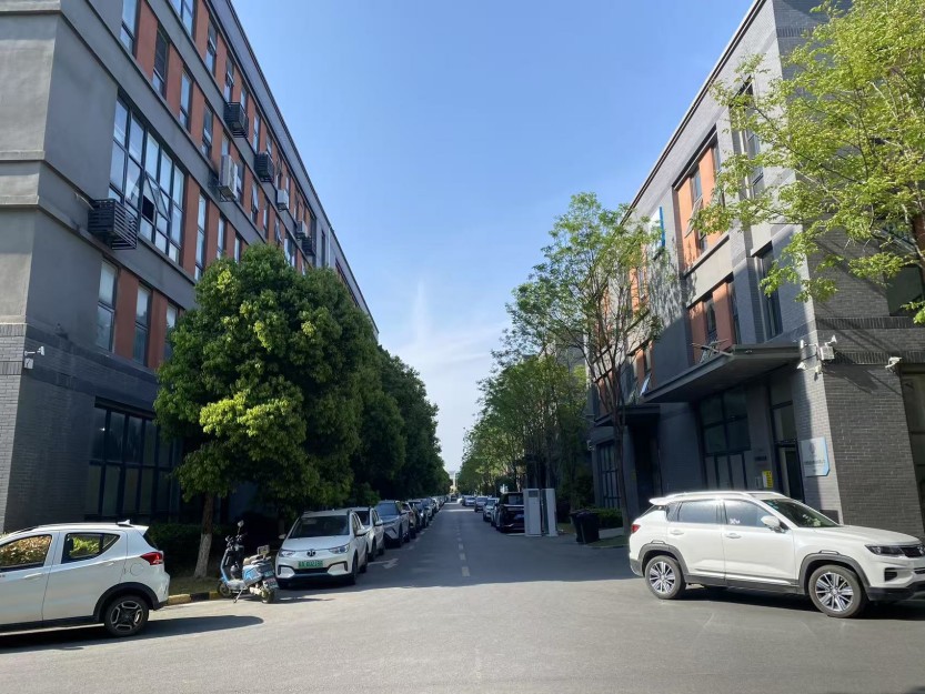 房东直租双凤中南高科500平标准厂房 配套齐全 交通便利 优价招租
