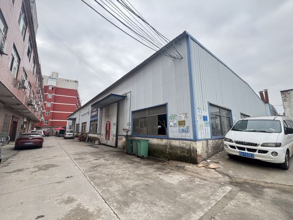房东直租新站区标准钢构厂房交通便利优价出租